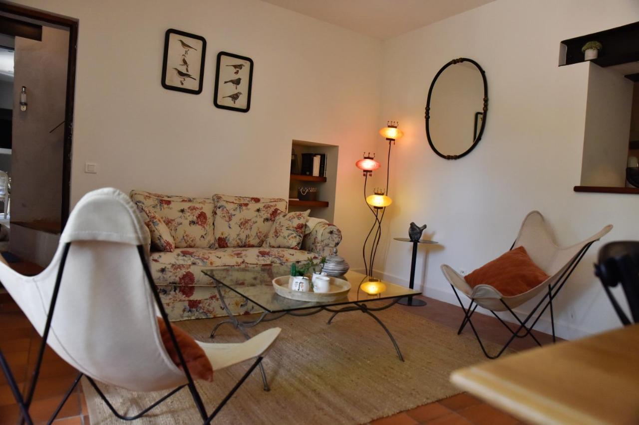 Domaine Du Mas Foucray Aparthotel Ле Бо дьо Прованс Екстериор снимка